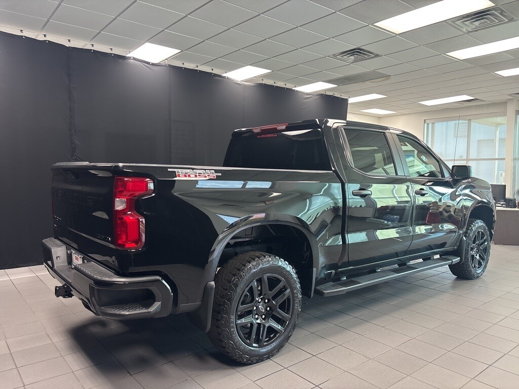 2021 Chevrolet Silverado 1500 Custom Trail Boss photo 3