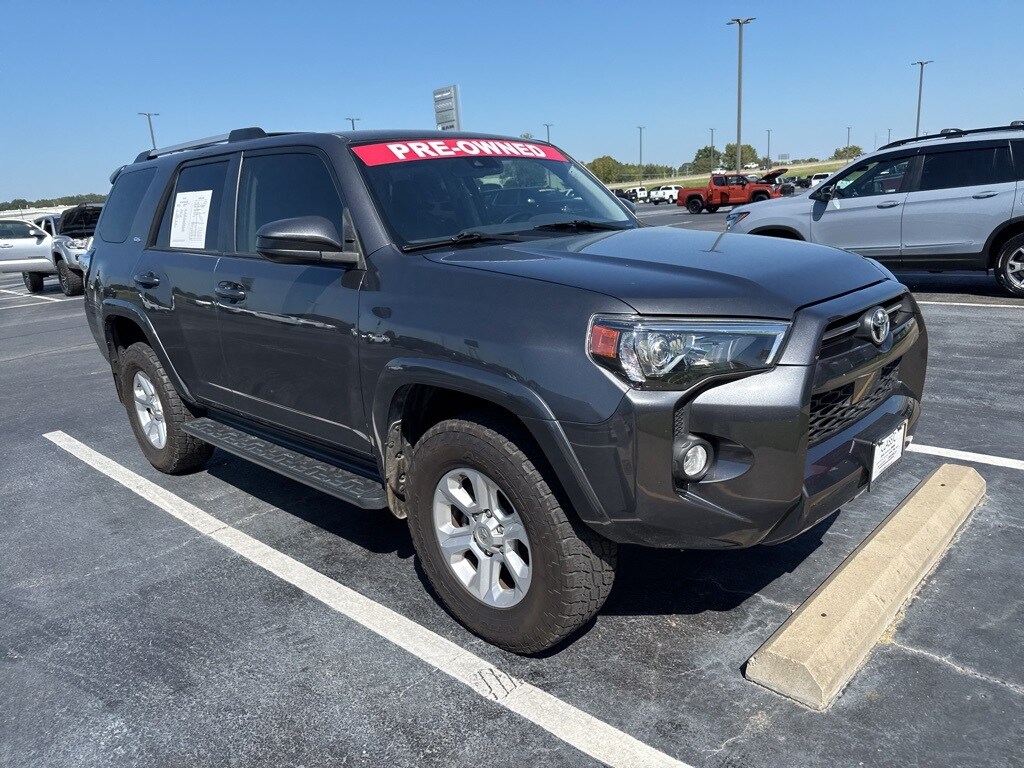 2020 Toyota 4Runner Limited photo 3