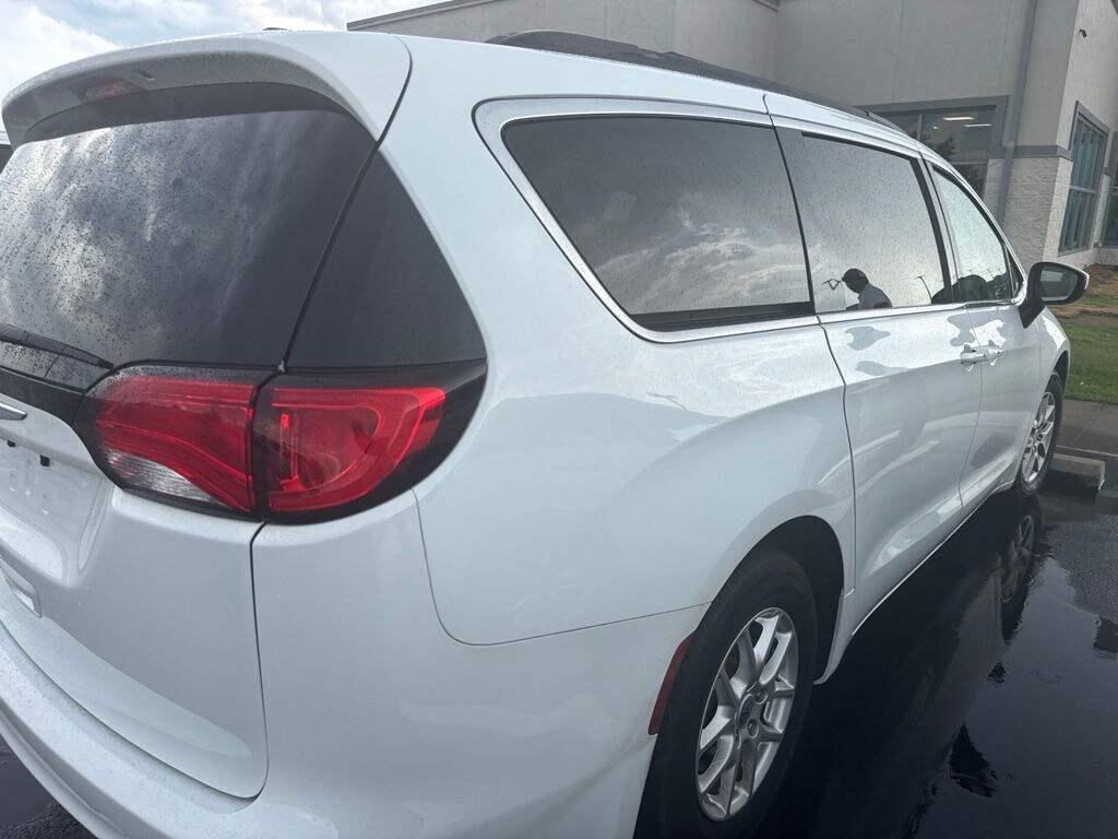 Used 2021 Chrysler Voyager LXI Van Passenger Van
