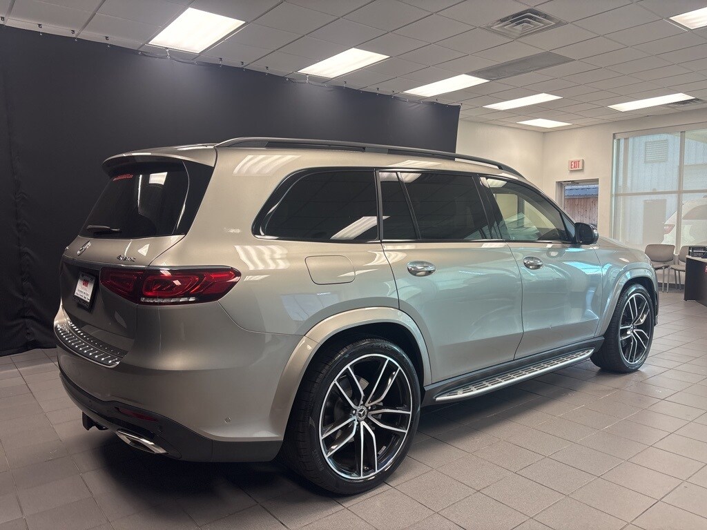 2021 Mercedes Benz GLS 580 photo 3