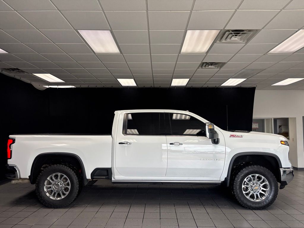 Used 2024 Chevrolet Silverado 2500HD LTZ with VIN 2GC4YPEY2R1211221 for sale in Little Rock