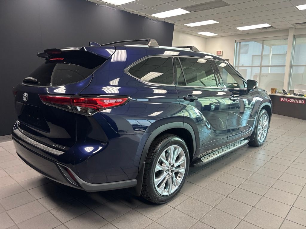 Used 2022 Toyota Highlander Limited SUV