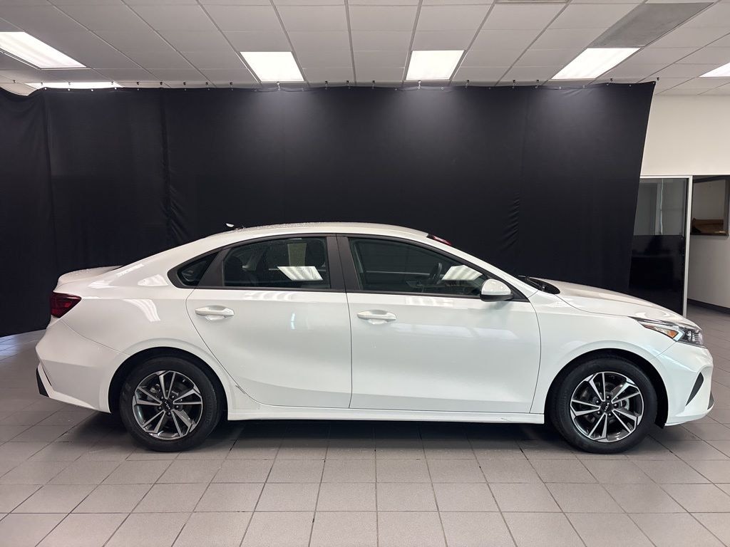 Used 2023 Kia Forte LXS Sedan