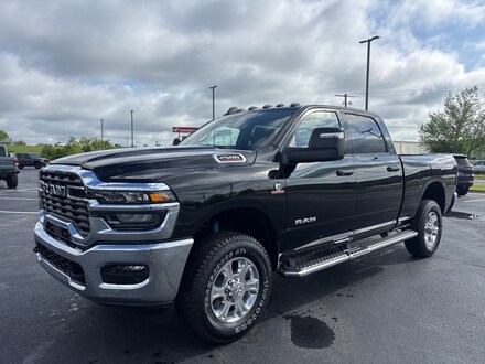 2025 Ram 2500 BIG HORN CREW CAB 4X4 6'4 BOX Pickup
