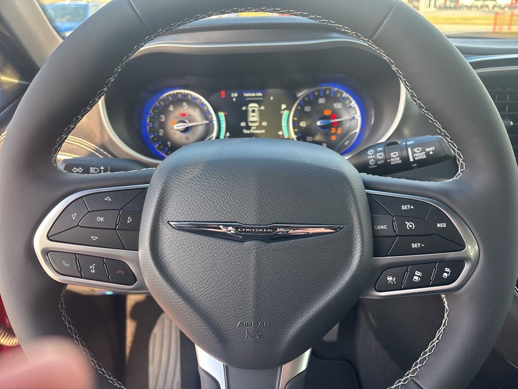 2026 Chrysler Pacifica Select - Photo 11