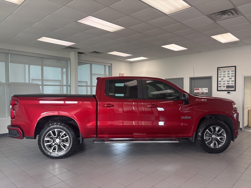 Used 2020 Chevrolet Silverado 1500 RST with VIN 1GCUYEEDXLZ246539 for sale in Little Rock
