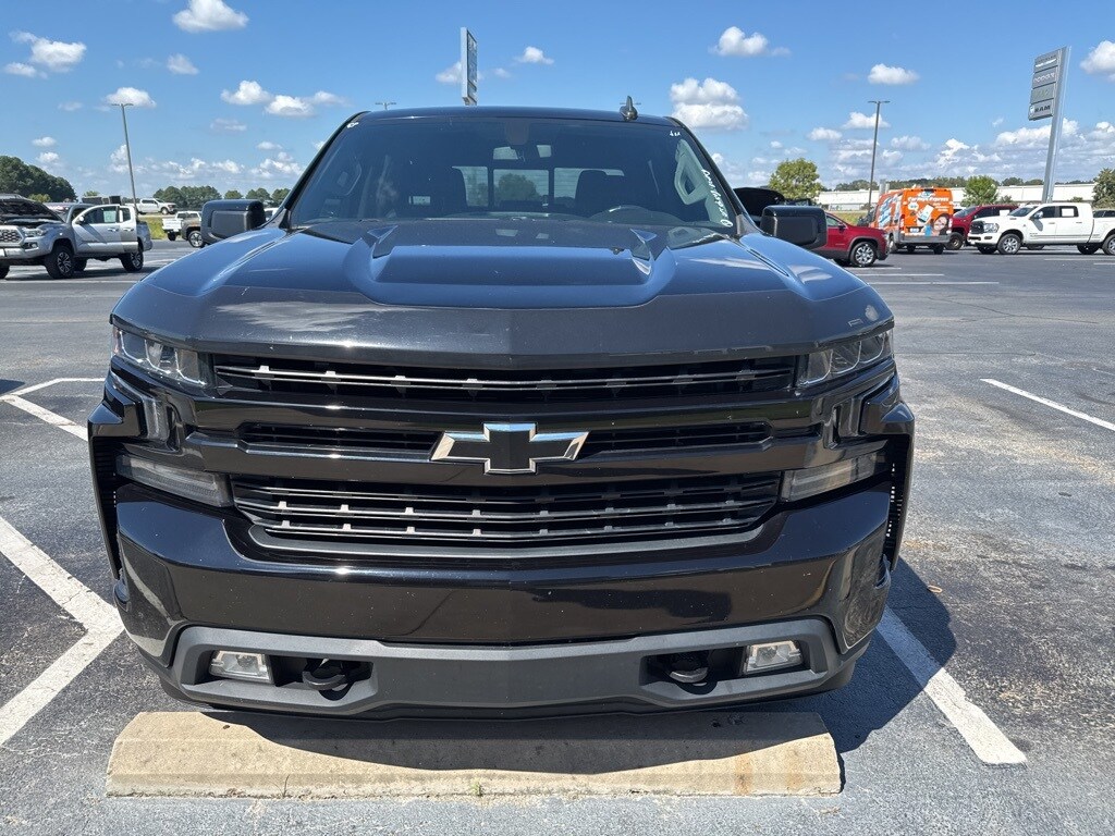 2021 Chevrolet Silverado 1500 RST photo 2