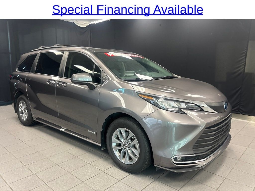 Used 2021 Toyota Sienna XLE Van