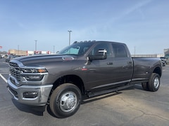 2026 Ram 3500 TRADESMAN CREW CAB 4X4 8' BOX Pickup