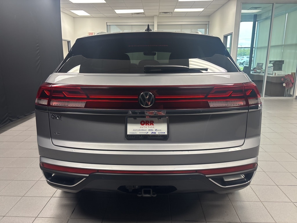 Used 2024 Volkswagen Atlas Cross Sport 2.0T SE w/Technology SUV