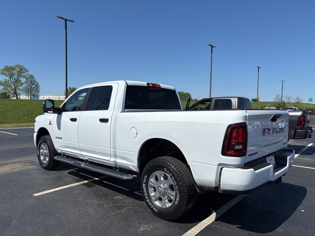 2025 Ram 2500 Big Horn photo 3