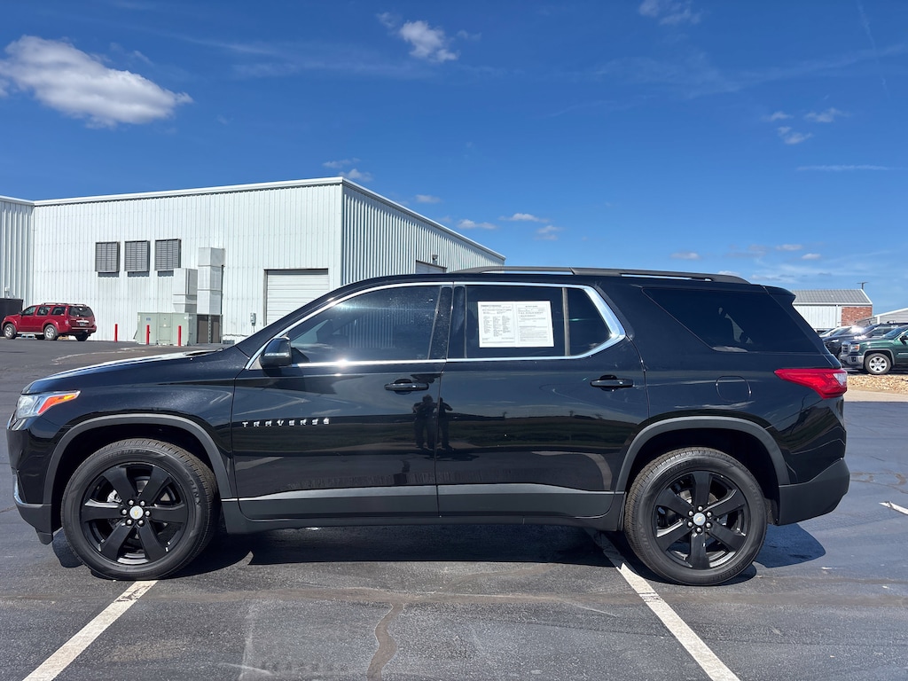 Used 2021 Chevrolet Traverse LT Leather SUV