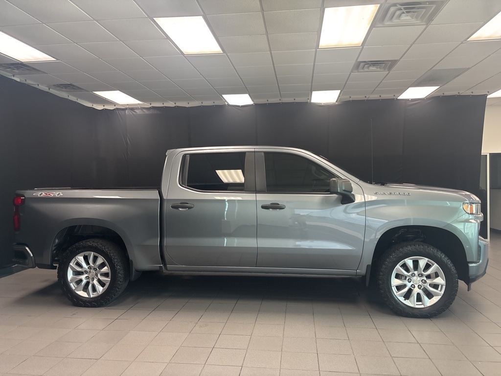 Used 2020 Chevrolet Silverado 1500 Custom with VIN 1GCUYBEF7LZ101054 for sale in Little Rock