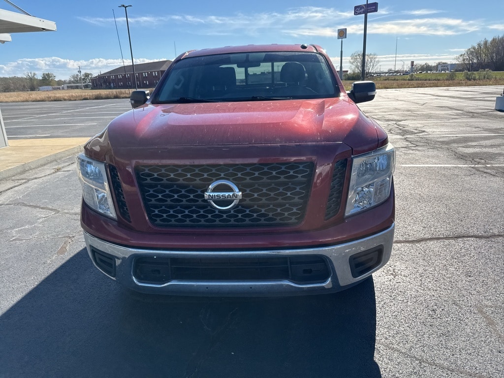 Used 2019 Nissan Titan SV Truck Crew Cab