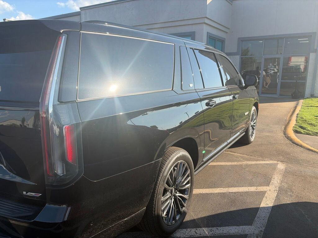 Used 2024 CADILLAC Escalade ESV V-Series SUV