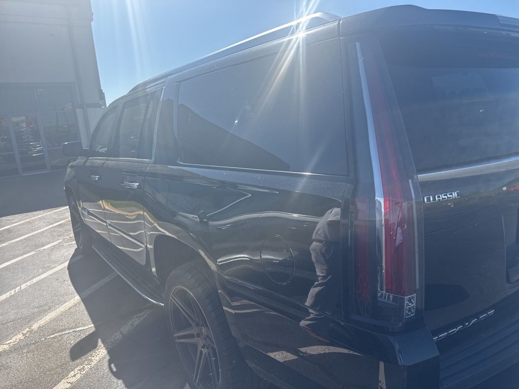 Used 2015 Cadillac Escalade ESV Luxury with VIN 1GYS3HKJXFR185810 for sale in Searcy, AR