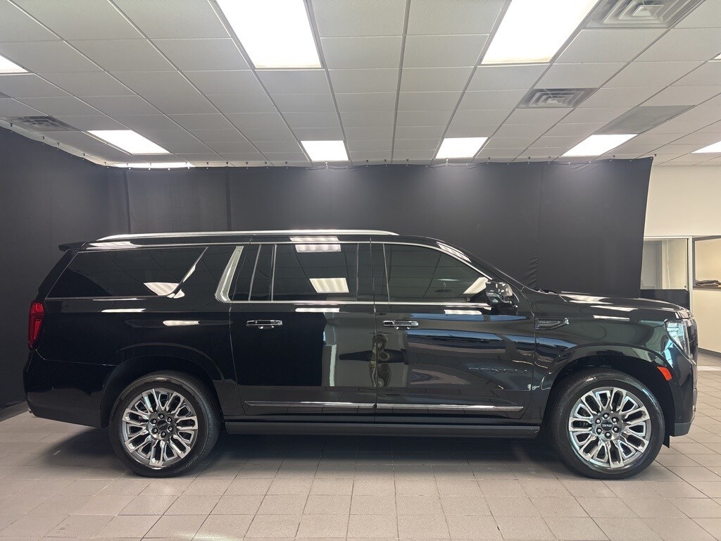 2023 Gmc Yukon XL Denali Ultimate photo 2