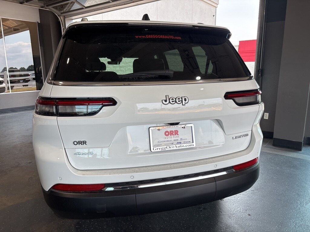 2025 Jeep Grand Cherokee Limited photo 4
