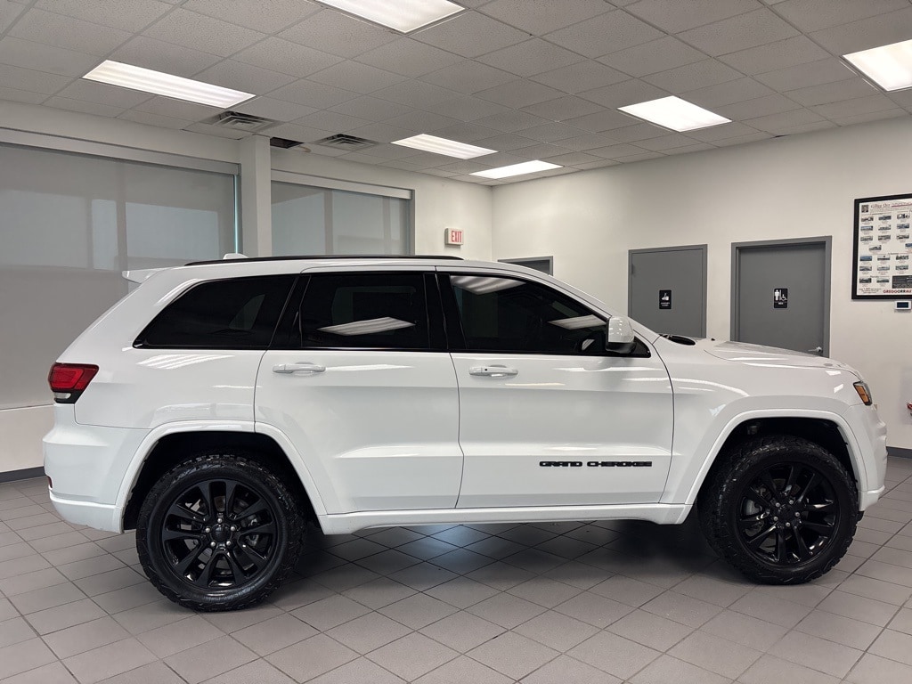 Used 2018 Jeep Grand Cherokee Altitude with VIN 1C4RJFAG6JC487417 for sale in Searcy, AR