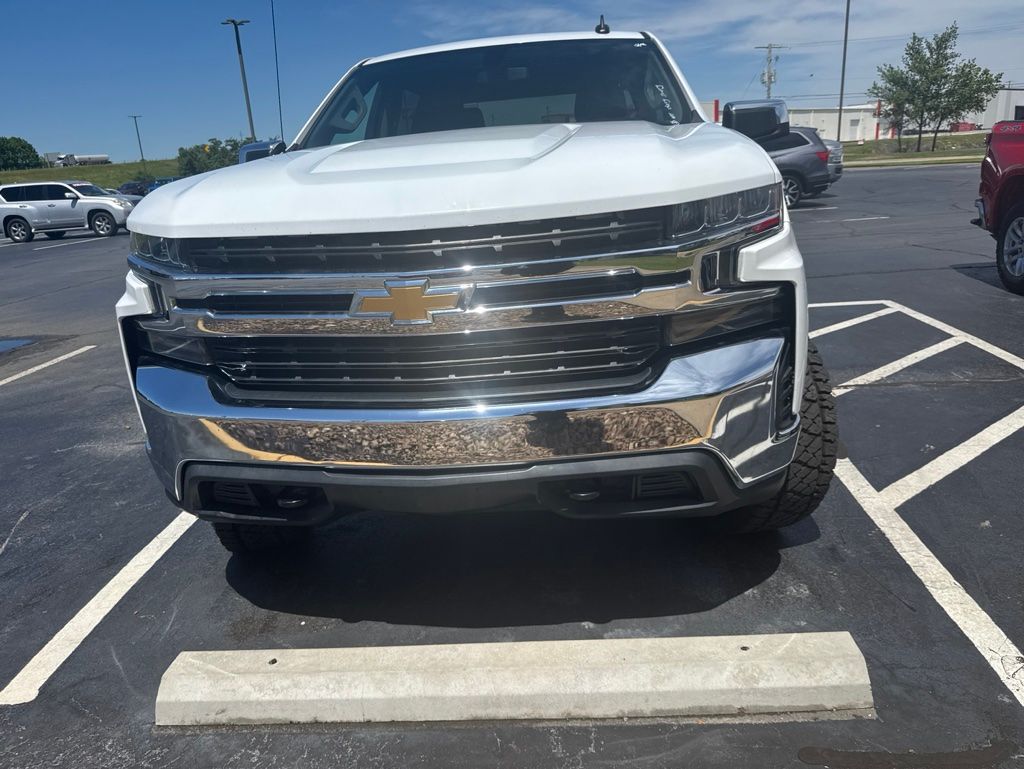 Used 2020 Chevrolet Silverado 1500 LT with VIN 1GCUYDED4LZ117691 for sale in Little Rock