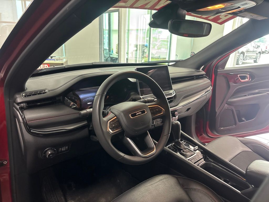2025 Jeep Compass Trailhawk - Photo 15