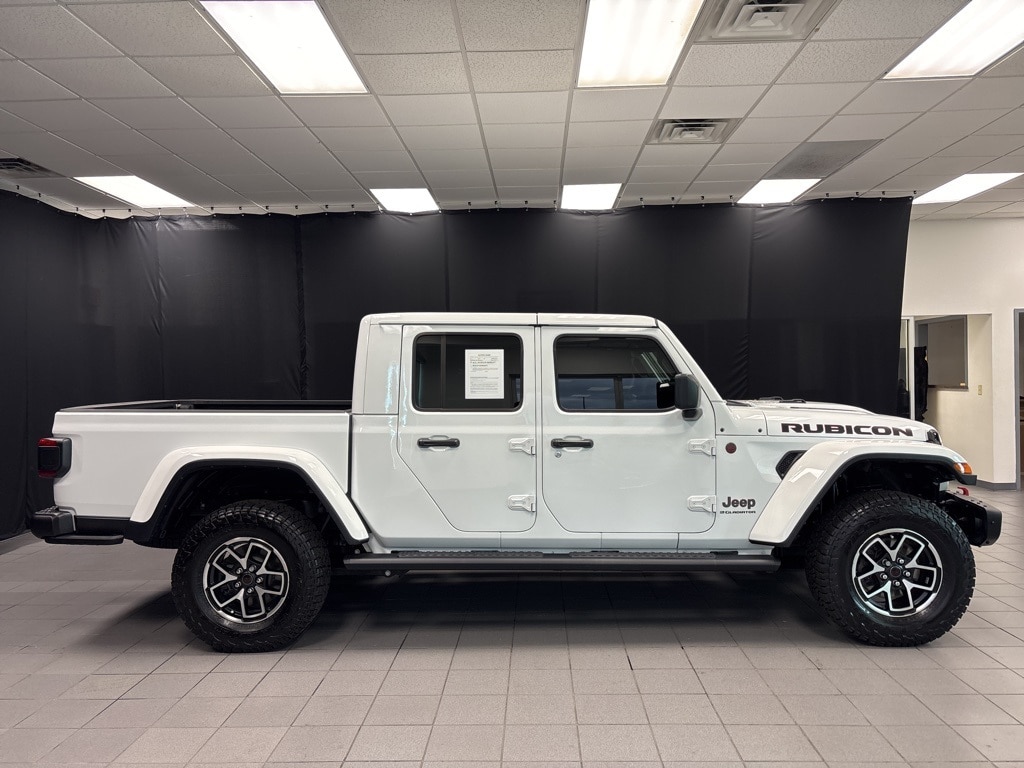 Used 2024 Jeep Gladiator Rubicon X with VIN 1C6JJTBG9RL101697 for sale in Little Rock