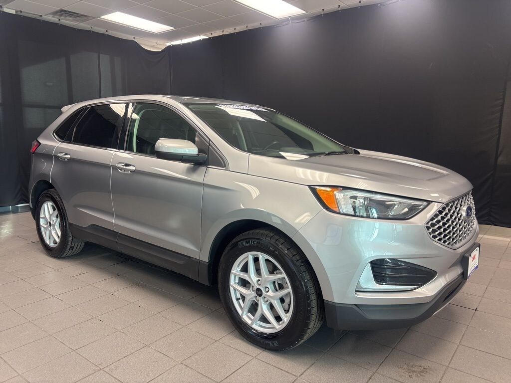 Used 2024 Ford Edge SEL SUV