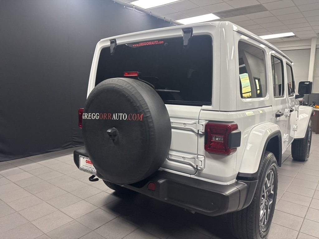 Used 2024 Jeep Wrangler Sahara SUV
