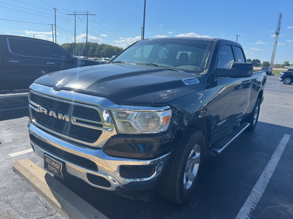 2019 Ram 1500 Tradesman photo 2