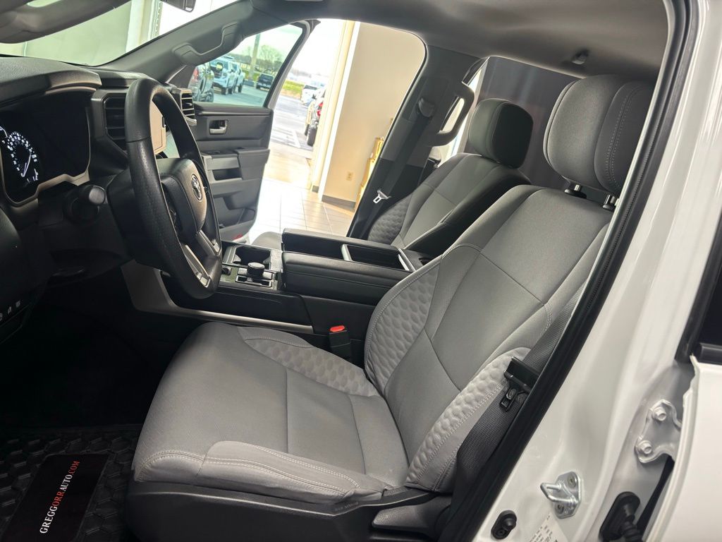 2024 Toyota Tundra SR5 - Photo 24