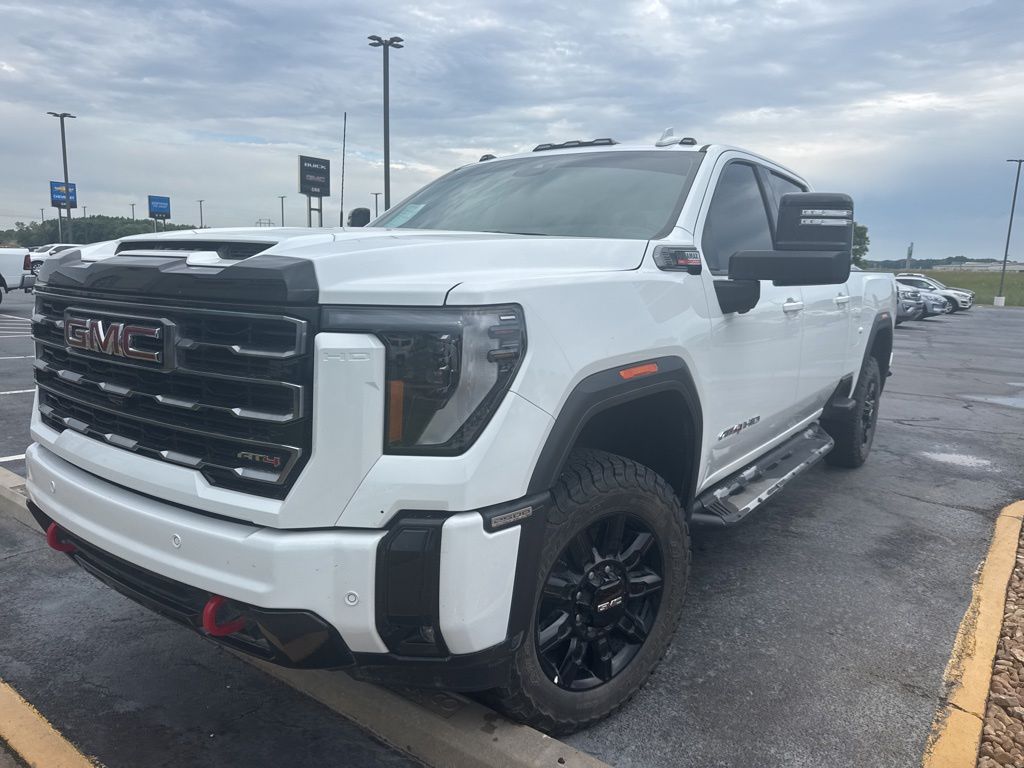 2025 GMC Sierra 4WD Crew Cab Standard Box AT4's photo
