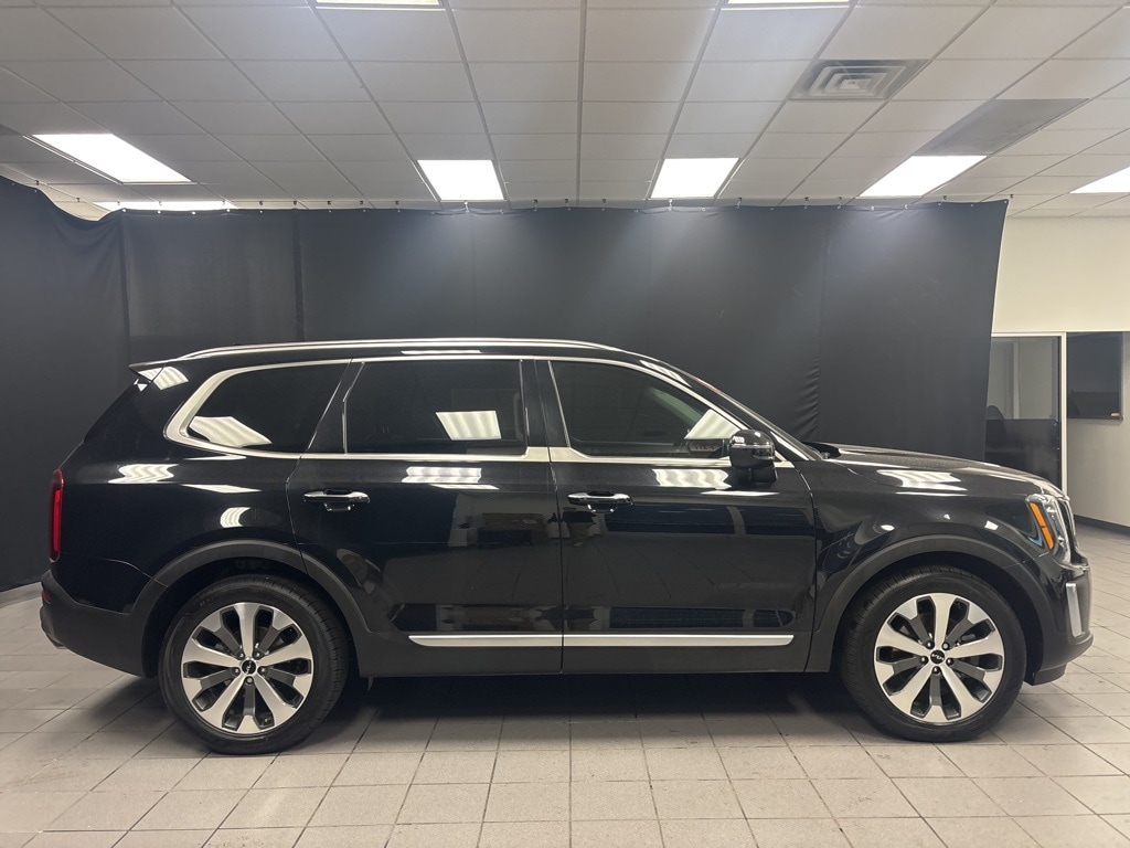 Used 2022 Kia Telluride S SUV