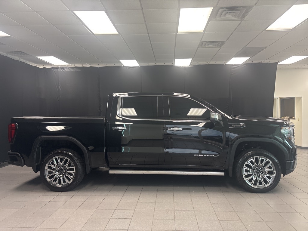 Used 2022 GMC Sierra 1500 Denali Denali Ultimate with VIN 1GTUUHET0NZ643278 for sale in Little Rock