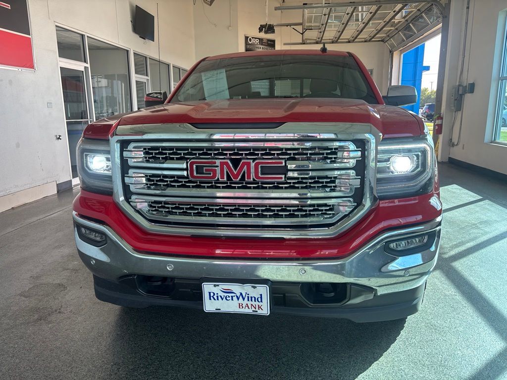 Used 2018 GMC Sierra 1500 SLT with VIN 3GTU2NEC5JG536449 for sale in Little Rock