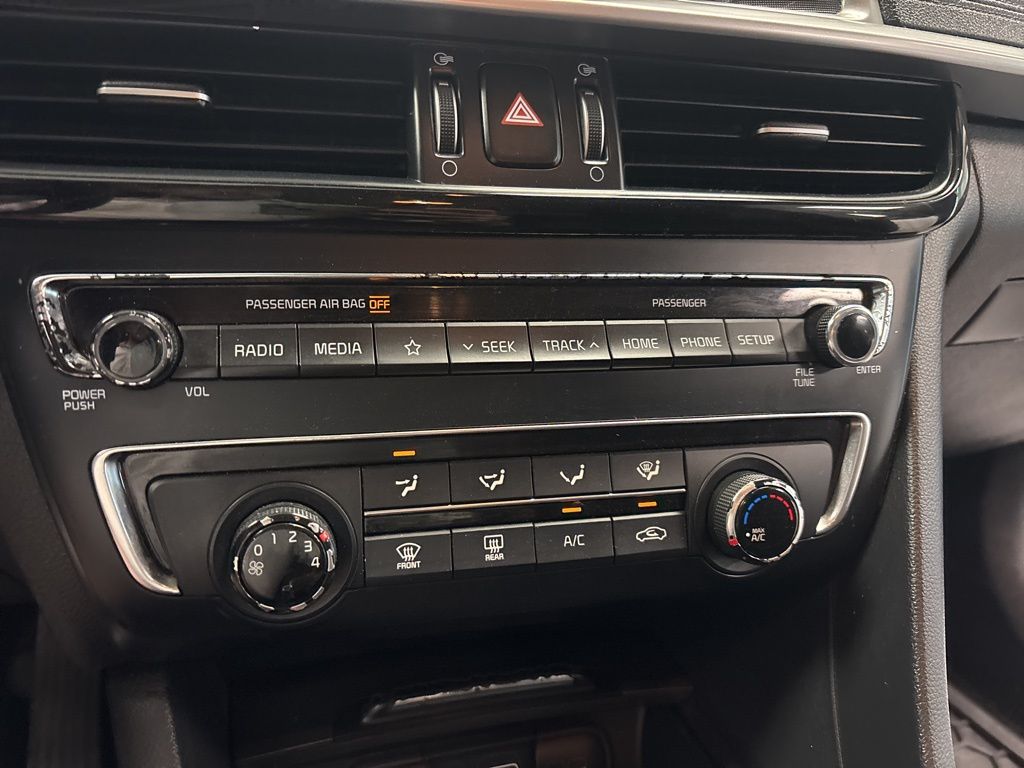 2020 Kia Optima LX - Photo 18