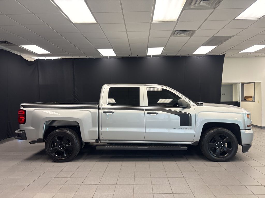 Used 2018 Chevrolet Silverado 1500 Custom with VIN 3GCPCPEC7JG436875 for sale in Little Rock