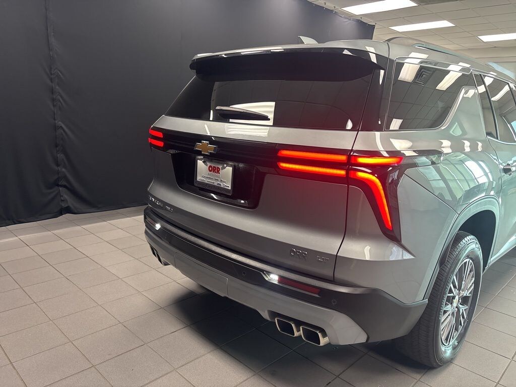 Used 2024 Chevrolet Traverse LT SUV