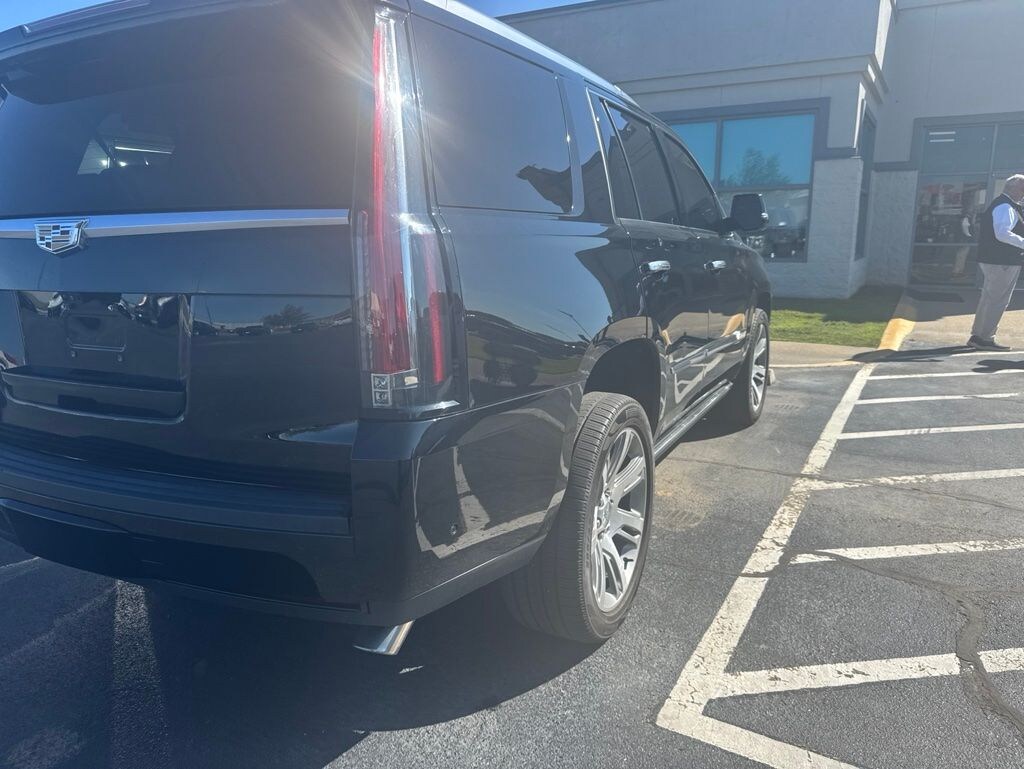 Used 2017 CADILLAC Escalade Premium Luxury SUV
