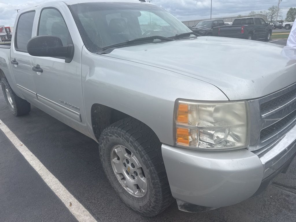 Used 2010 Chevrolet Silverado 1500 LT with VIN 3GCRKSE35AG154832 for sale in Little Rock
