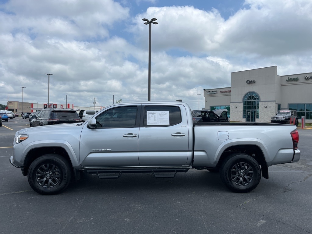 Used 2022 Toyota Tacoma SR5 with VIN 3TMBZ5DN5NM033677 for sale in Little Rock