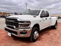 2026 Ram 3500 Chassis Cab TRADESMAN CREW   4X4 60' CA Pickup