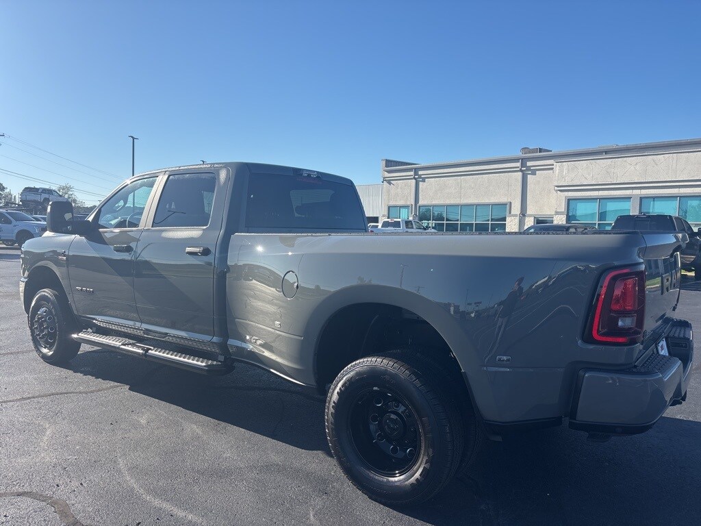 2026 Ram 3500 Big Horn photo 3