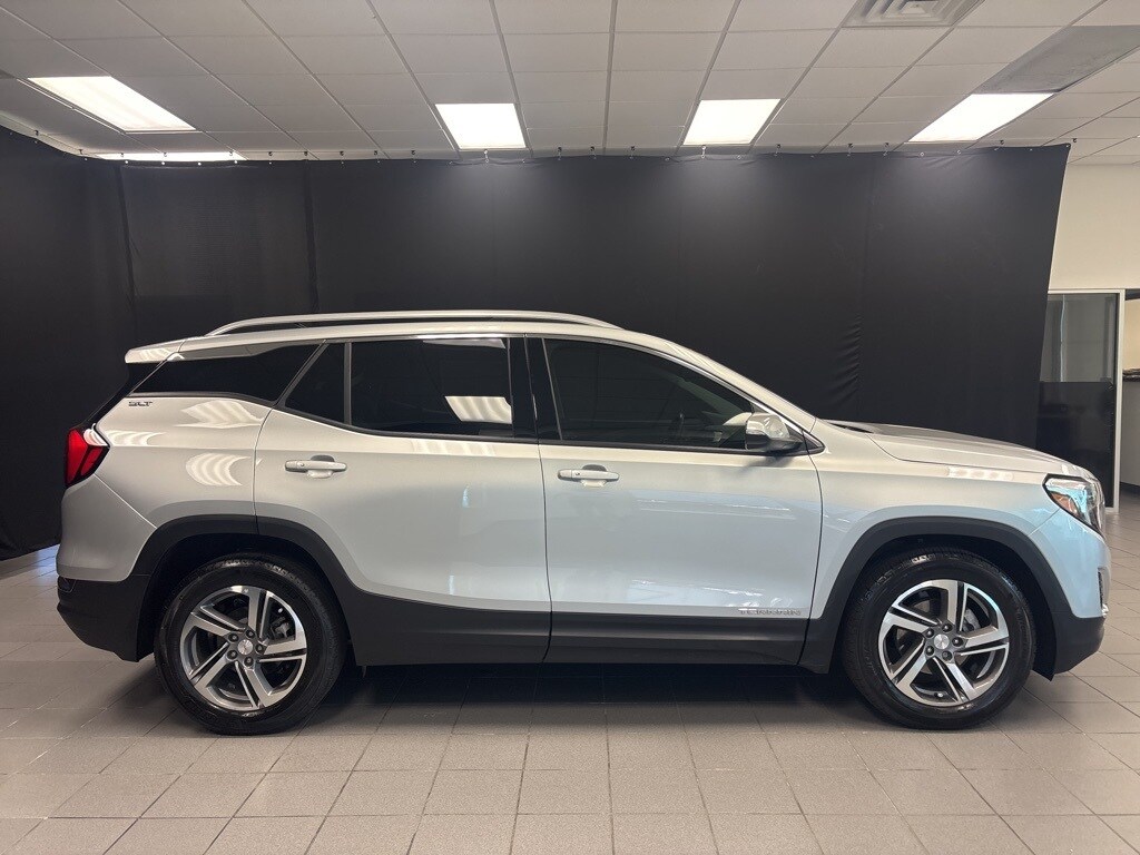 2021 Gmc Terrain SLT photo 2