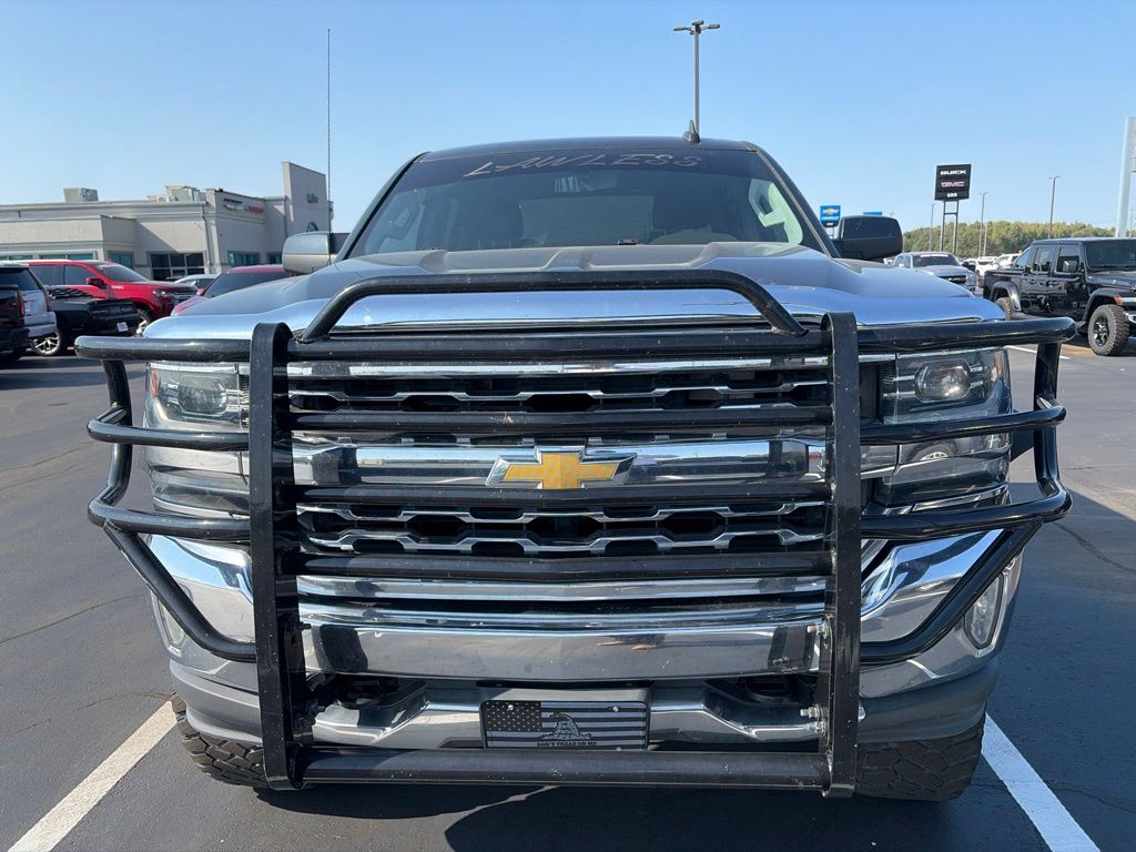 Used 2018 Chevrolet Silverado 1500 LT with VIN 3GCUKREC7JG133614 for sale in Little Rock