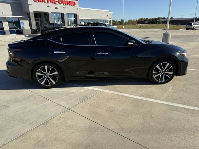 2020 Nissan Maxima SV photo 2