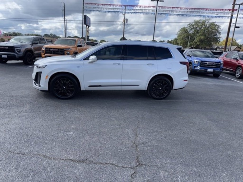 Used 2022 CADILLAC XT6 Premium Luxury SUV