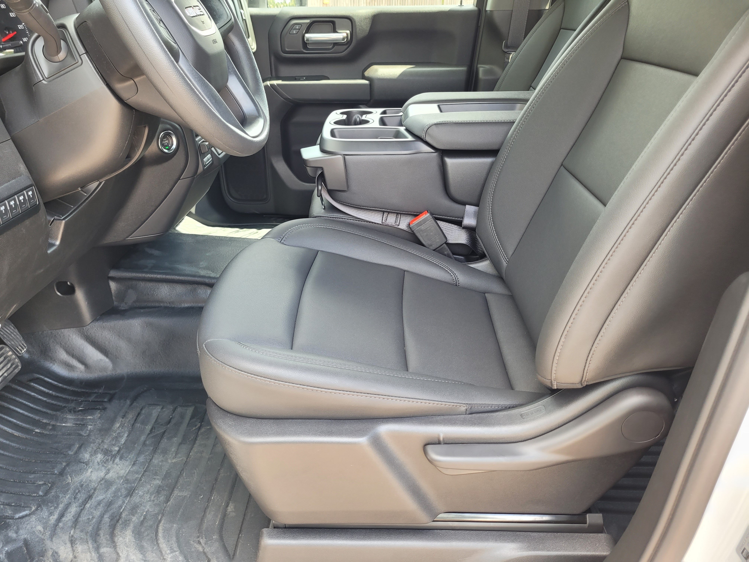 2026 GMC Sierra 3500 Chassis Cab Pro - Photo 22