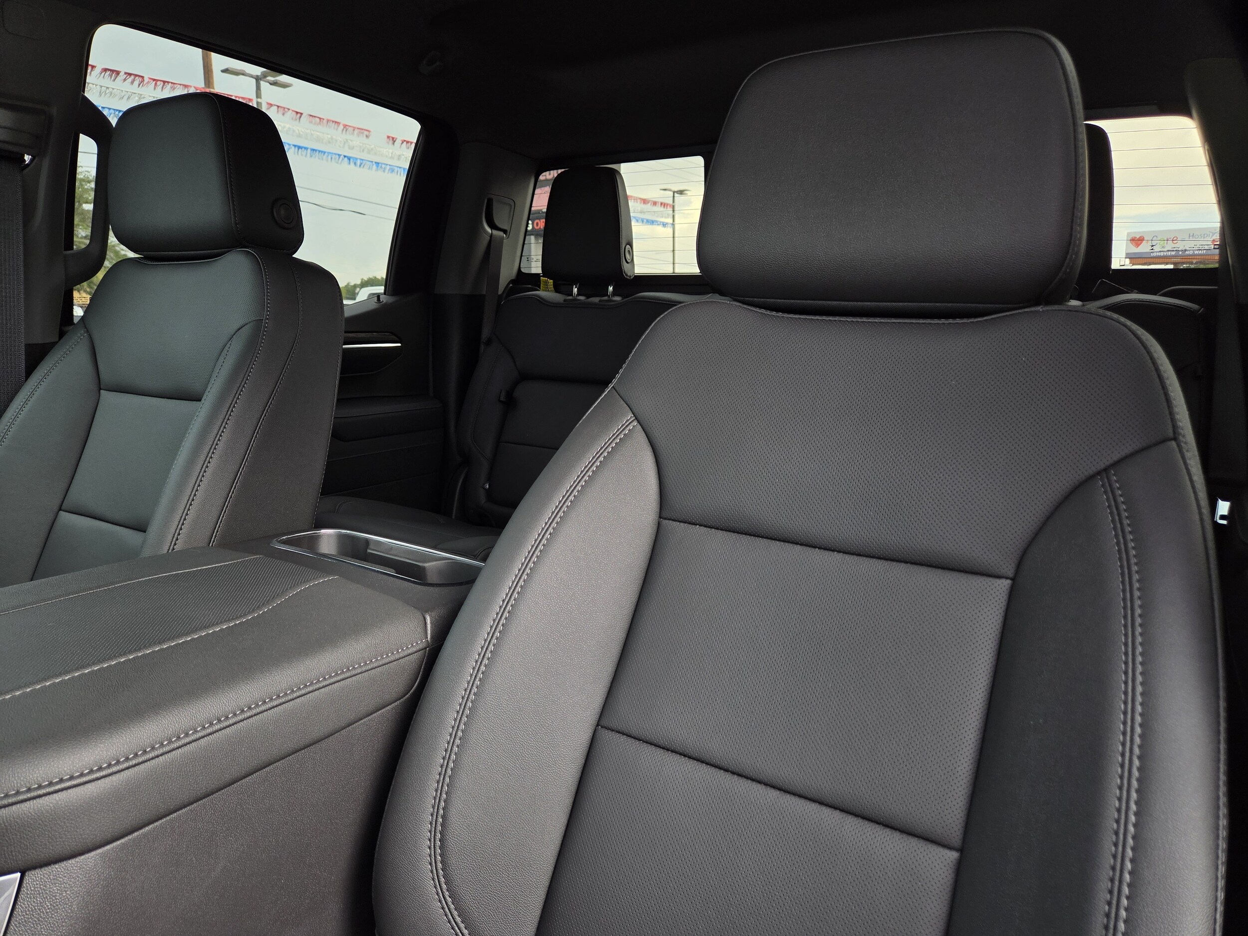 2026 GMC Sierra 1500 SLT - Photo 23