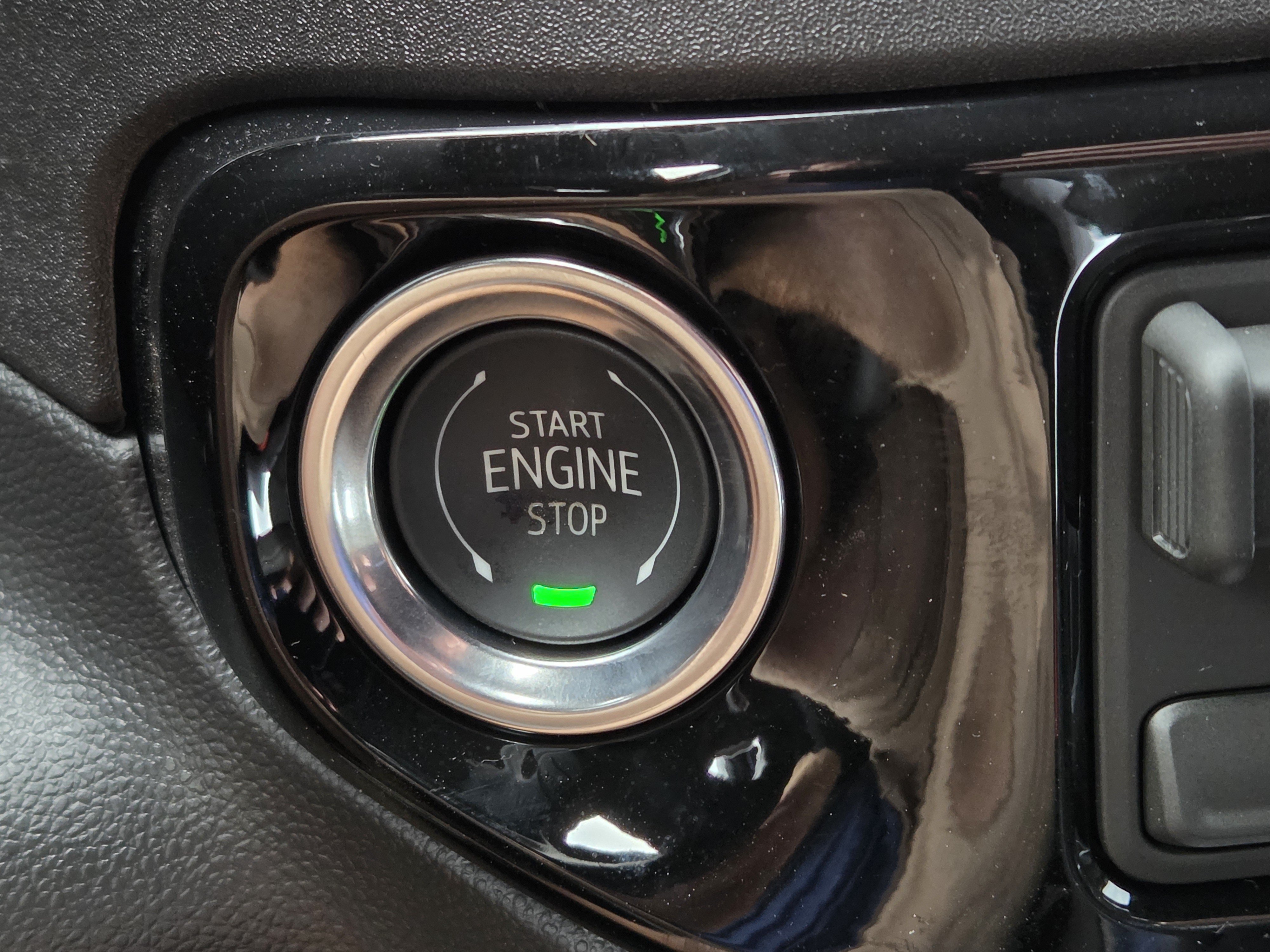 2026 GMC Sierra 1500 SLT - Photo 16