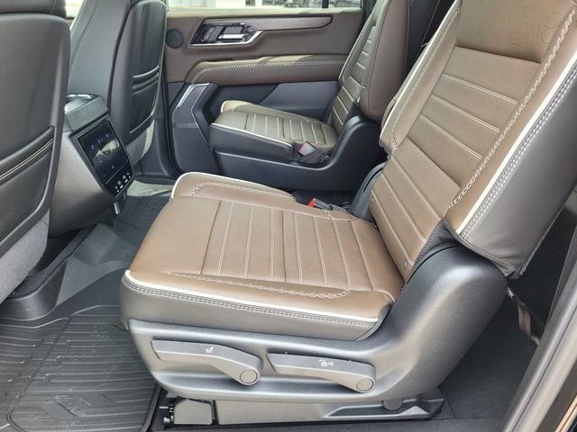 2026 GMC Yukon XL Denali Ultimate - Photo 23